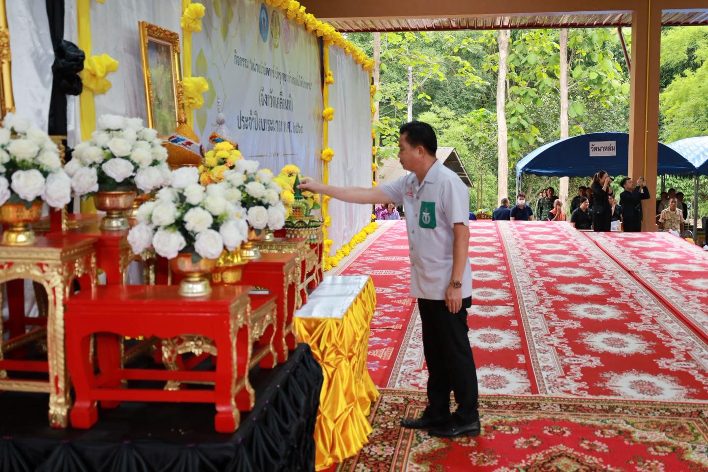 ผู้ว่าฯ พิษณุโลก นำส่วนราชการออกหน่วย &ldquo;บำบัดทุกข์ บำรุงสุข&rdquo; ครั้งที่ 4 ประจำปี 2569 รับฟังปัญหาและให้บริการประชาชนตำบลบ้านดง อำเภอชาติตระการ