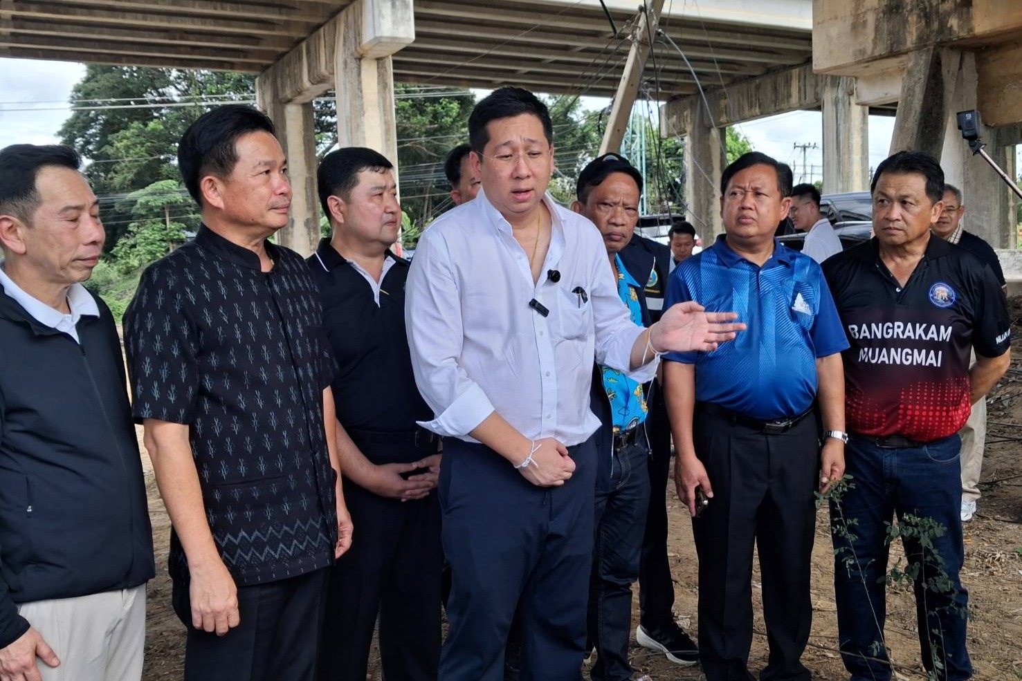 รัฐมนตรีช่วยว่าการกระทรวงคมนาคม ลงพื้นที่พิษณุโลก รับฟังปัญหาด้านโครงสร้างพื้นฐานและการคมนาคมในพื้นที่บางระกำโมเดล พร้อมขับเคลื่อนการแก้ไขปัญหาระยะเร่งด่วนและระยะยาว
