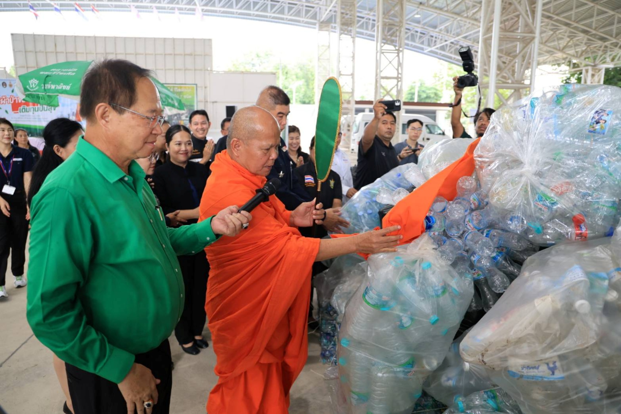 พิษณุโลกจัดกิจกรรม "ผ้าป่าขยะมหาบุญ เติมทุนปันสุข" ส่งเสริมการคัดแยกขยะ สร้างบุญ สร้างทุน คืนประโยชน์สู่สังคม