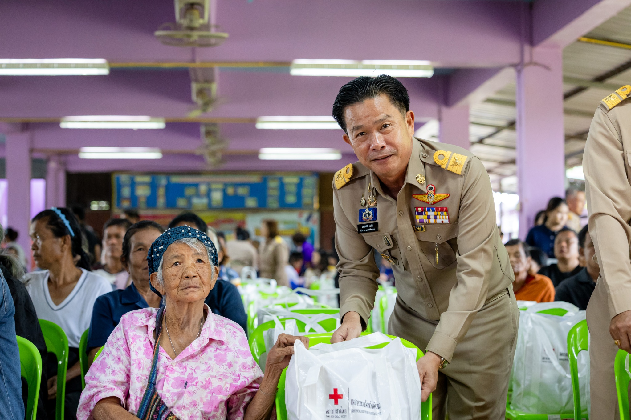 ผู้ว่าฯ พิษณุโลก นำส่วนราชการออกหน่วย &ldquo;บำบัดทุกข์ บำรุงสุข สร้างรอยยิ้มให้ประชาชน&rdquo; ลงพื้นที่ตำบลห้วยเฮี้ย อำเภอนครไทย รับฟังปัญหาและมอบความช่วยเหลือประชาชน