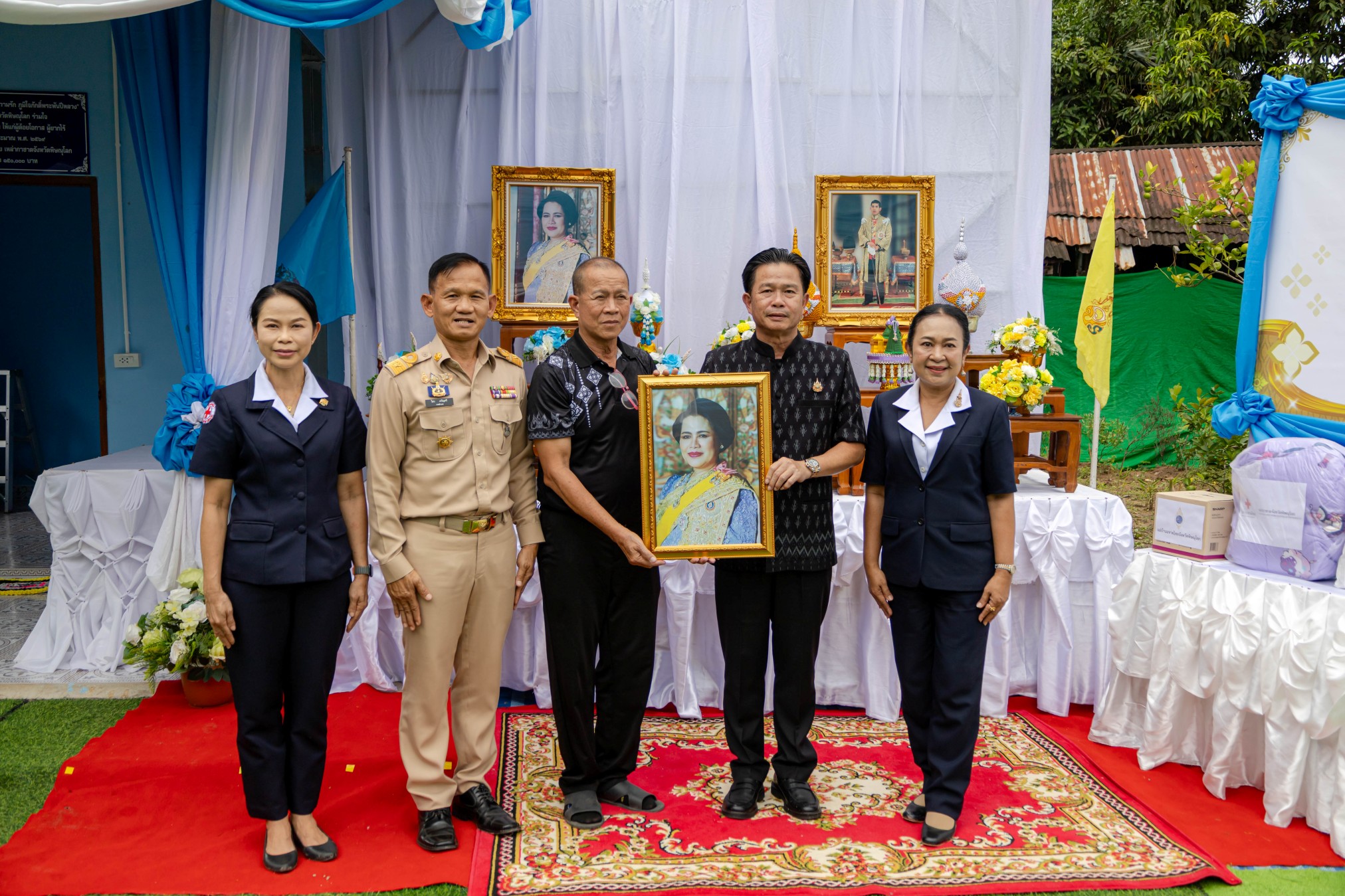 ผู้ว่าฯ พิษณุโลก ลงพื้นที่มอบบ้านตามโครงการ &ldquo;หนึ่งความดี ล้านความรัก ภูมิใจภักดิ์พระพันปีหลวง&rdquo; ช่วยเหลือผู้ยากไร้และผู้ด้อยโอกาส ในพื้นที่อำเภอนครไทย ให้มีที่อยู่อาศัยมั่นคงปลอดภัย