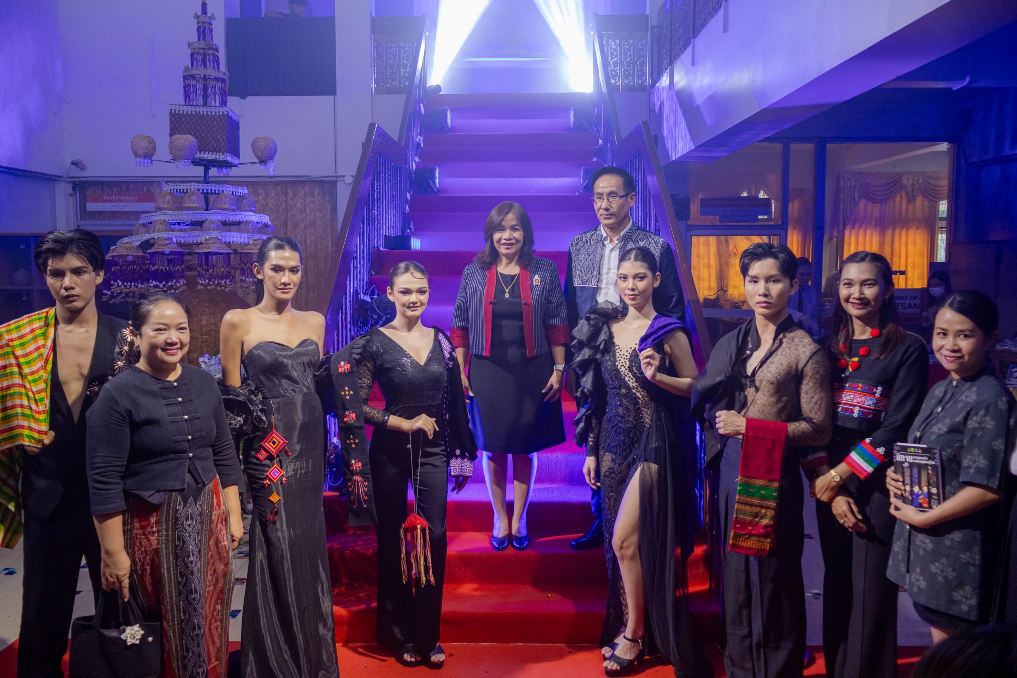 รองผู้ว่าฯ พิษณุโลก เปิดนิทรรศการ "เส้นสายรายเรื่อง เมืองพหุวัฒนธรรมชาติพันธุ์พิษณุโลก" ภายใต้โครงการจัดทำข้อมูลแหล่งเรียนรู้นิทานพื้นบ้านกลุ่มชาติพันธุ์จังหวัดพิษณุโลก